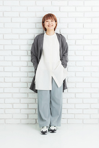 明田川靖子