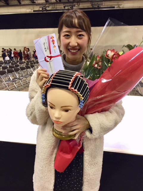 女池店の岩月友乃がワインディング部門で優勝しました!